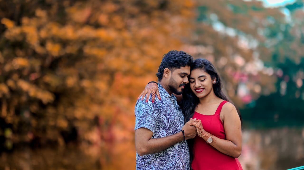 Engagement photography Chennai — romantic outdoor couple by Pugaippadam